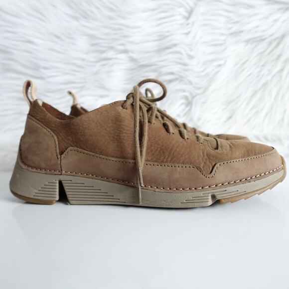 Clarks Women's Tri Spark Khaki Brown Tan Nubuck Sneakers - Picture 1 of 10